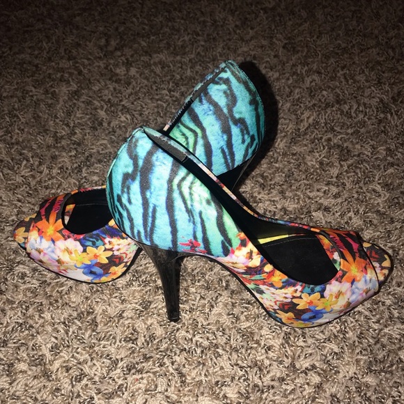 COPY - ALDO floral print open toe heel - Picture 4 of 4
